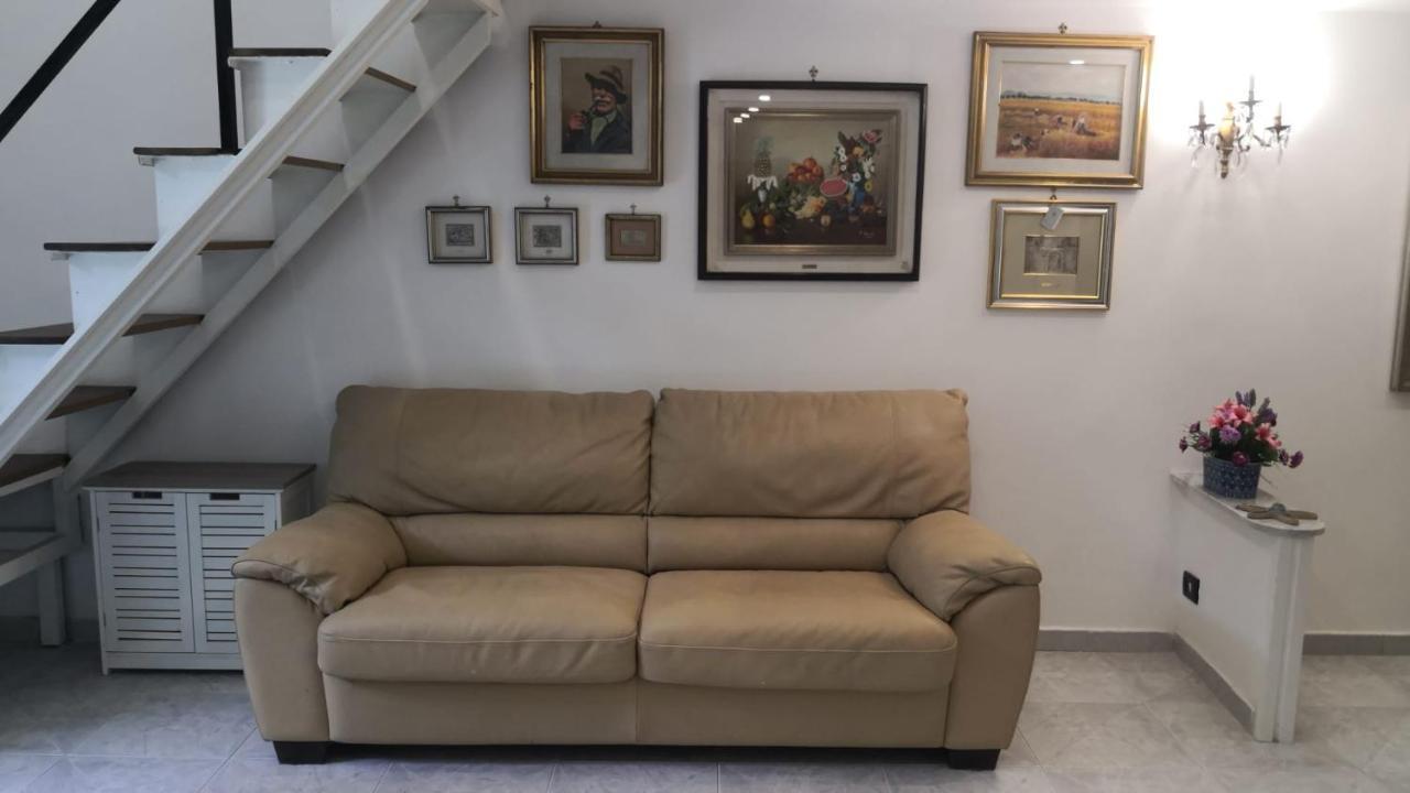 Centro Storico S Chiara House Apartment Naples Luaran gambar